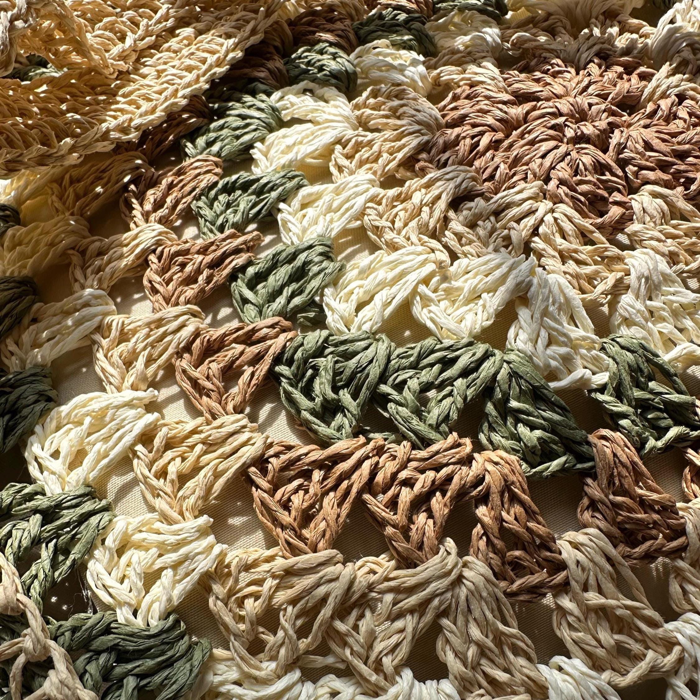 Boho Crochet Tote Bag | Woven Straw Purse With Zipper Closure & Wristlet Strap