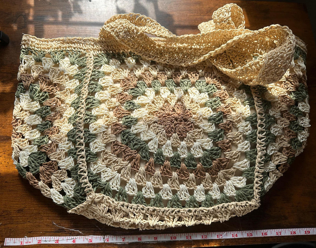 Boho Crochet Tote Bag | Woven Straw Purse With Zipper Closure & Wristlet Strap